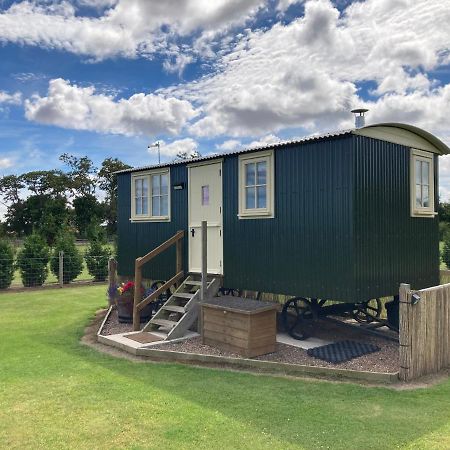 The Hawthorn Shepherds Hut Eyemouth Exterior photo
